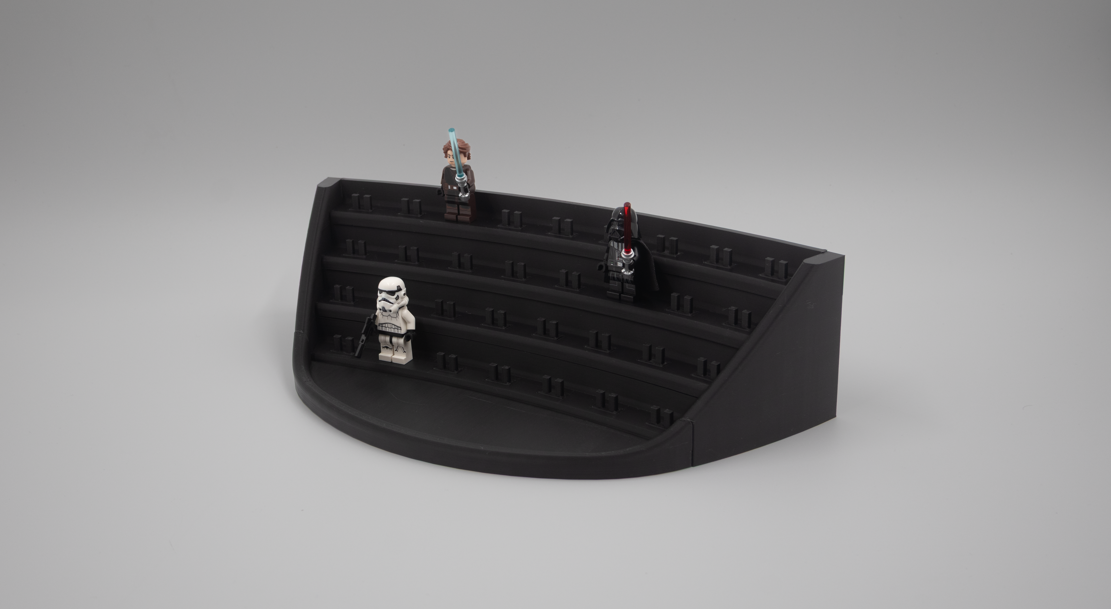 32 Mini-Figure Display