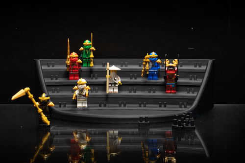 32 Mini-Figure Display