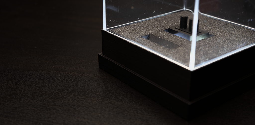 Single Figure LED Light Up Minifigure Display